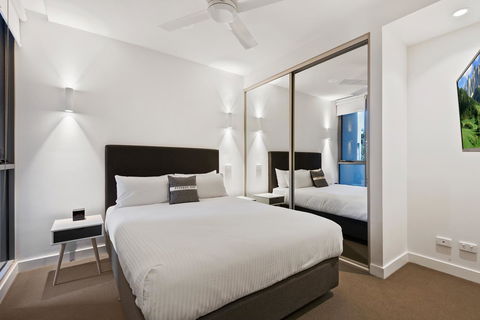 District Apartments Fitzroy - Yamba Accommodation 25