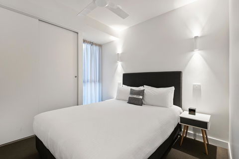 District Apartments Fitzroy - Yamba Accommodation 11