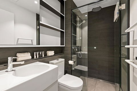 District Apartments Fitzroy - Yamba Accommodation 23