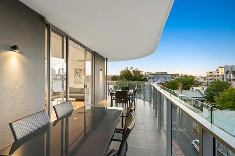 District Apartments Fitzroy - Yamba Accommodation 4