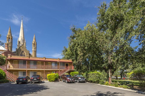 Cathedral Motor Inn - Yamba Accommodation 1