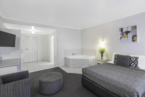 Cathedral Motor Inn - Yamba Accommodation 18