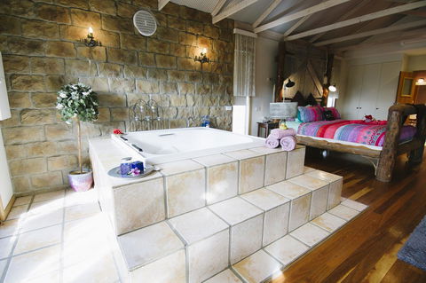 Ditto Daddy's - Yamba Accommodation 19