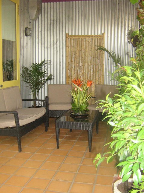 Ditto Daddy's - Yamba Accommodation 17