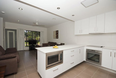 Woodville Beach Townhouse 6 - Yamba Accommodation 4
