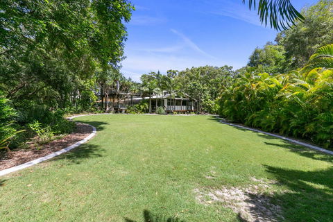 Coloured Sands - Rainbow Beach Resort - 5 Mins To Beach - Yamba Accommodation 21