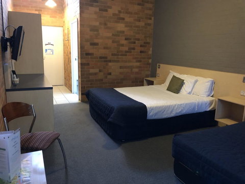 Bribie Island Hotel - Yamba Accommodation 17