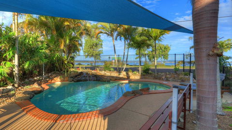 Dolphin Waters - Yamba Accommodation 15