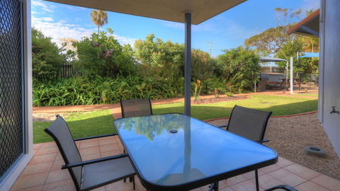 Dolphin Waters - Yamba Accommodation 11