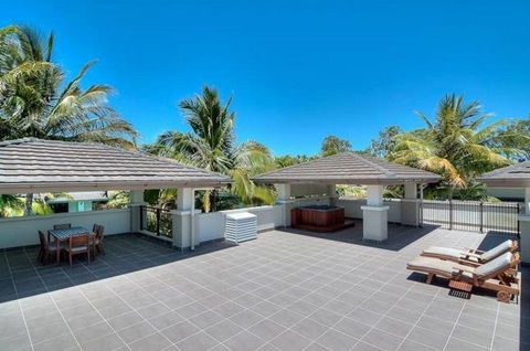 Luxury Apartments At Temple Resort And Spa Port Douglas - Yamba Accommodation 30