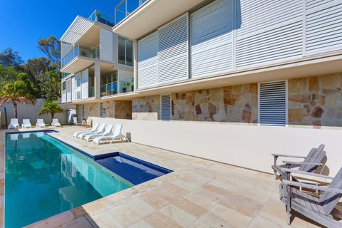 Apartment Dees Retreat - Yamba Accommodation 14