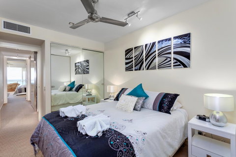 Apartment Dees Retreat - Yamba Accommodation 6