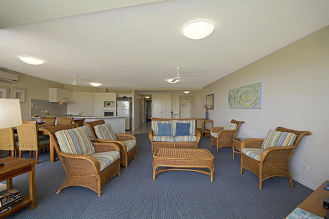 Sunshine Vista - Yamba Accommodation 24