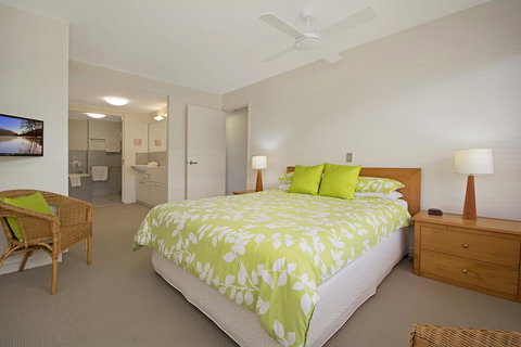Sunshine Vista - Yamba Accommodation 20