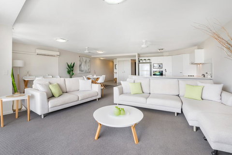 Sunshine Vista - Yamba Accommodation 3