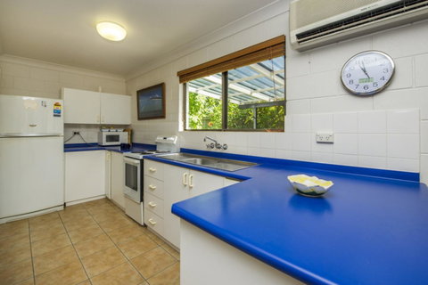 Magnetic North Apartment 1 - Yamba Accommodation 6