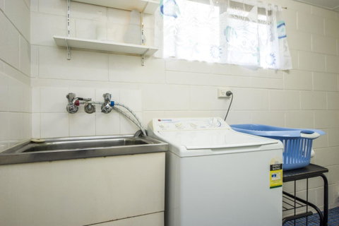 Magnetic North Apartment 1 - Yamba Accommodation 11
