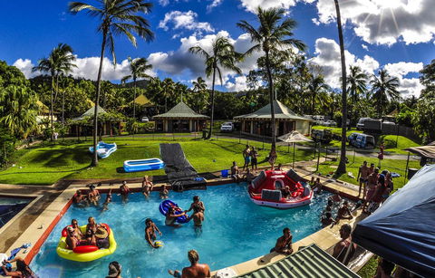Nomads Airlie Beach - Yamba Accommodation 0