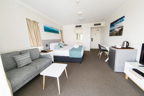 Ocean Views Resort Caloundra - Yamba Accommodation 30