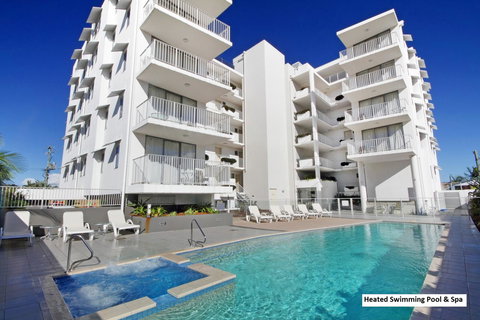 Ocean Views Resort Caloundra - Yamba Accommodation 3