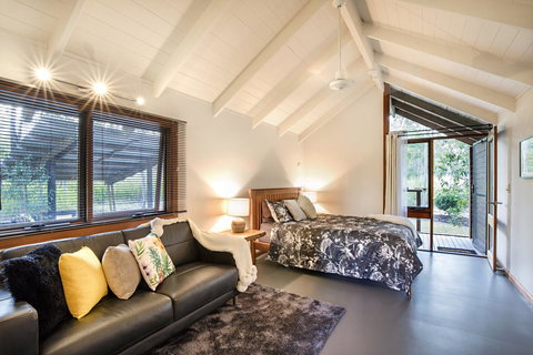 Airlie Beach Eco Cabins - Adults Only - Yamba Accommodation 21