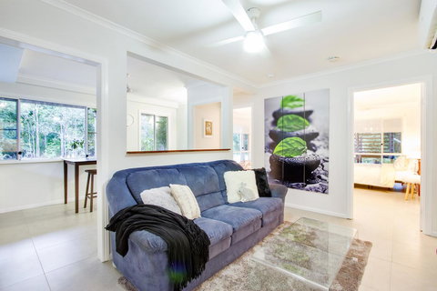 Airlie Beach Eco Cabins - Adults Only - Yamba Accommodation 39