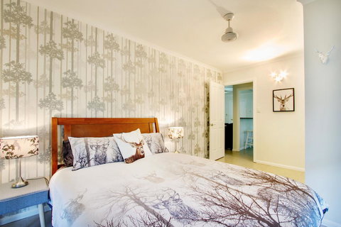 Airlie Beach Eco Cabins - Adults Only - Yamba Accommodation 33