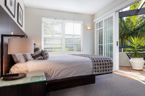 Emerald Noosa - Yamba Accommodation 5