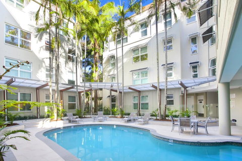 Emerald Noosa - Yamba Accommodation 1
