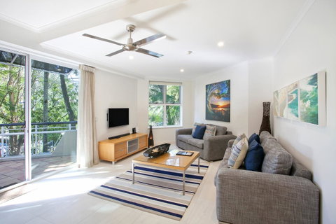 Emerald Noosa - Yamba Accommodation 24