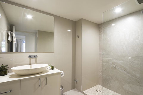 Noosa Hill Resort - Yamba Accommodation 5