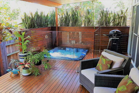 Pandanus Spa Cottage - Yamba Accommodation 0