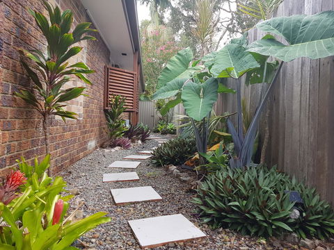 Pandanus Spa Cottage - Yamba Accommodation 7