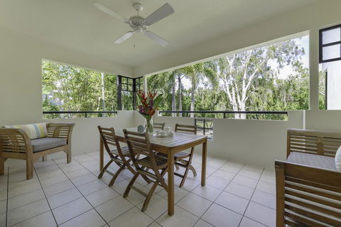 Mowbray By The Sea - Yamba Accommodation 9