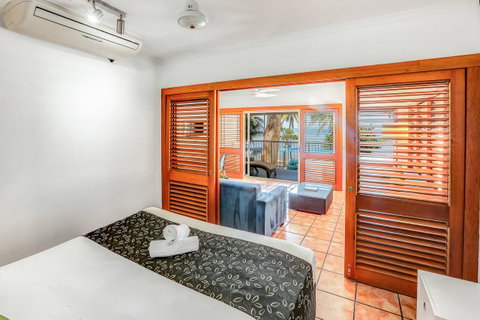 Paradise On The Beach Resort - Yamba Accommodation 10