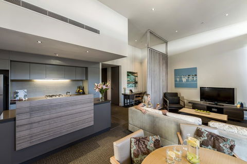 Oaks Redcliffe Mon Komo Suites - Yamba Accommodation 20