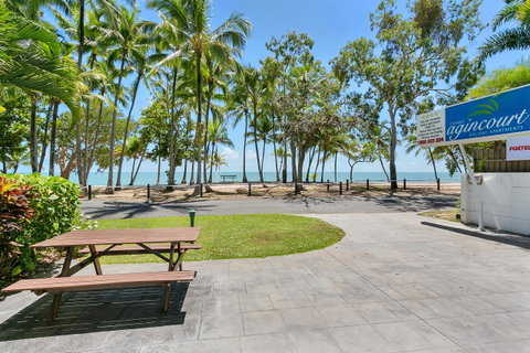 Agincourt Beachfront Apartments - Yamba Accommodation 5