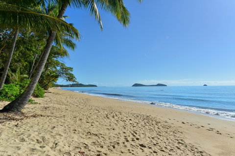 Agincourt Beachfront Apartments - Yamba Accommodation 22
