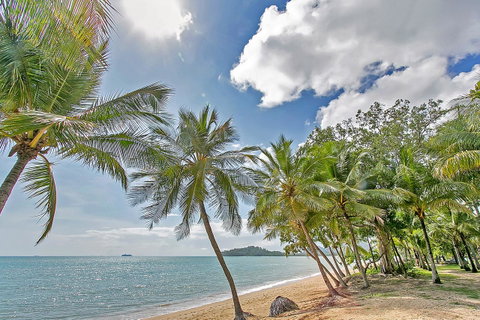Agincourt Beachfront Apartments - Yamba Accommodation 3