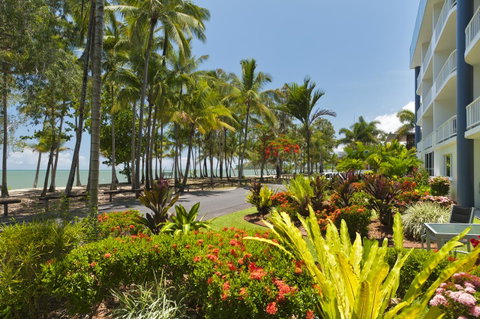 Agincourt Beachfront Apartments - Yamba Accommodation 26