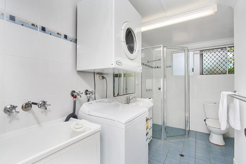Agincourt Beachfront Apartments - Yamba Accommodation 25