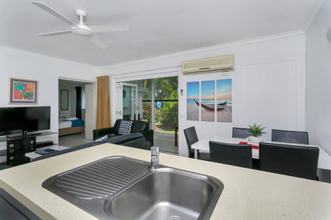 Agincourt Beachfront Apartments - Yamba Accommodation 14