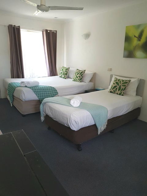 Twin Pines Motel - Yamba Accommodation 10