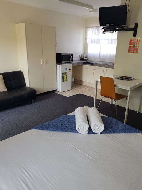 Twin Pines Motel - Yamba Accommodation 15