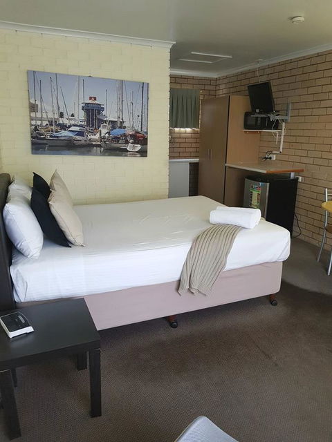 Twin Pines Motel - Yamba Accommodation 19