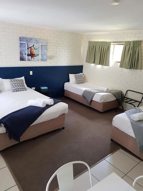 Twin Pines Motel - Yamba Accommodation 9