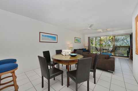 Seascape Holidays At Beachfront Terraces - Yamba Accommodation 9