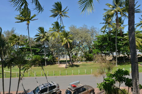 Seascape Holidays At Beachfront Terraces - Yamba Accommodation 27
