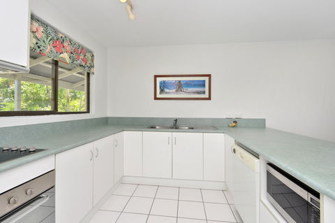 Seascape Holidays At Beachfront Terraces - Yamba Accommodation 14