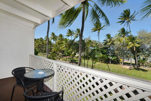 Seascape Holidays At Beachfront Terraces - Yamba Accommodation 25